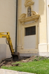 Foto vom Beginn der Bauarbeiten für den barrierefreien Zugang zur Stiftskirche Göttweig.