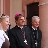 Bischof Oster nach dem Pontifikalamt