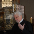 Einführung durch Kustos Pater Gregor M. Lechner zur Ausstellung '950 Jahre Bischof Altmann'