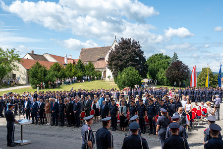 Ausmusterung und Angelobung Polizei 2025 / Stift Göttweig, Pater Pius Nemes Ausmusterung und Angelobung Polizei 2025