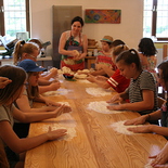 Brotbacken in der Küche