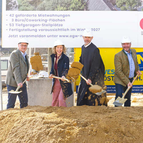 Spatenstich in Furth